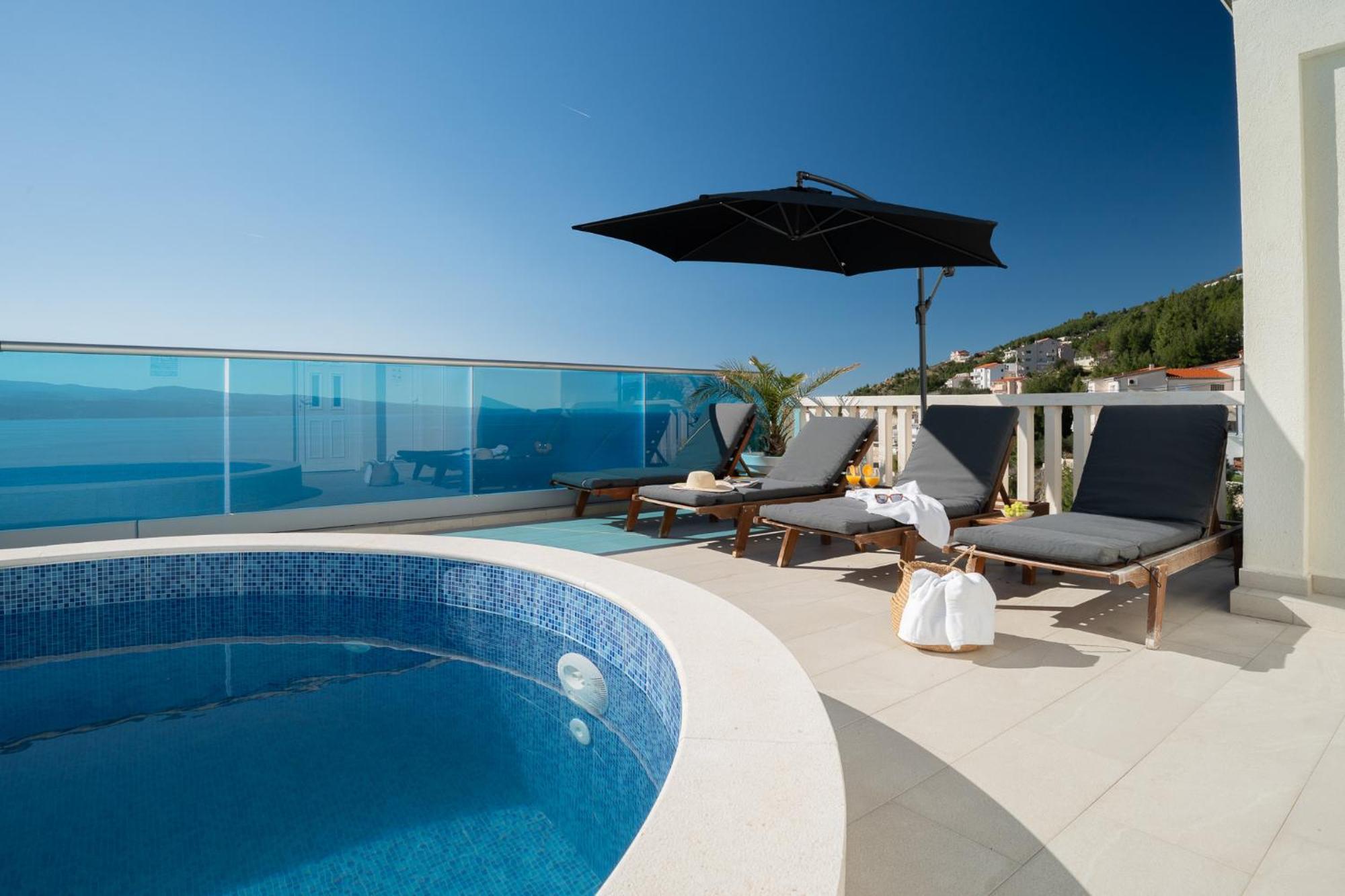 Sunny Hill Apartments With Rooftop Pool Čelina Exterior photo